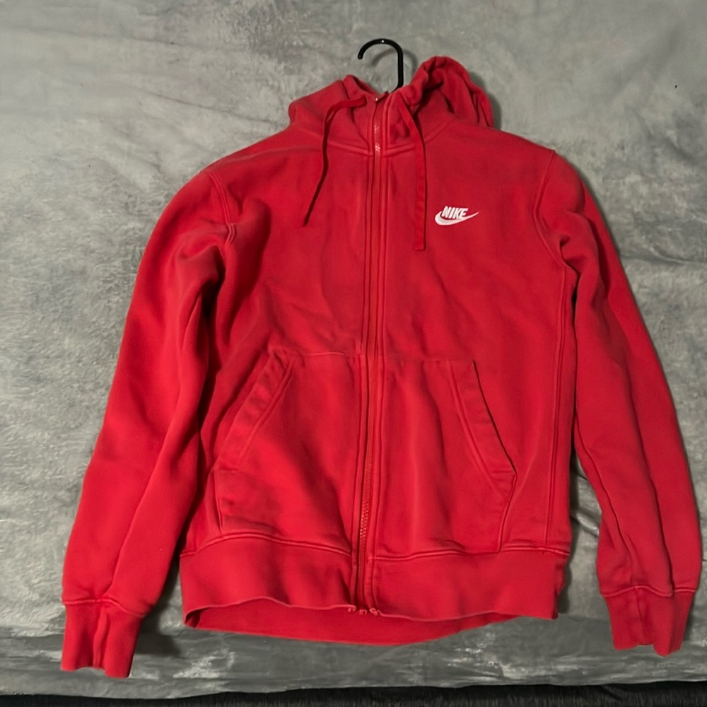Red Nike club fleece men’s.